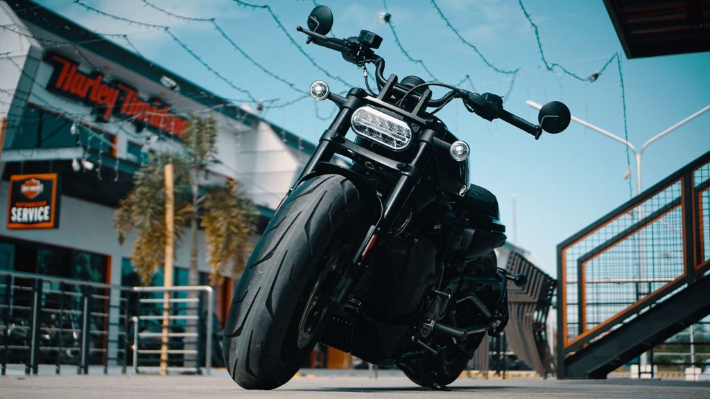 Get on the wheels of Harley-Davidson's Sportser S